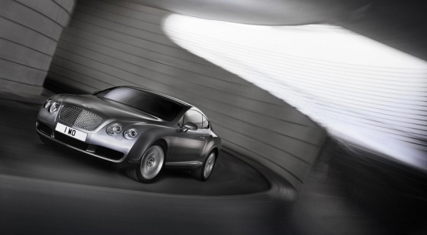Photograph Nigel Harniman Bentley Gt on One Eyeland